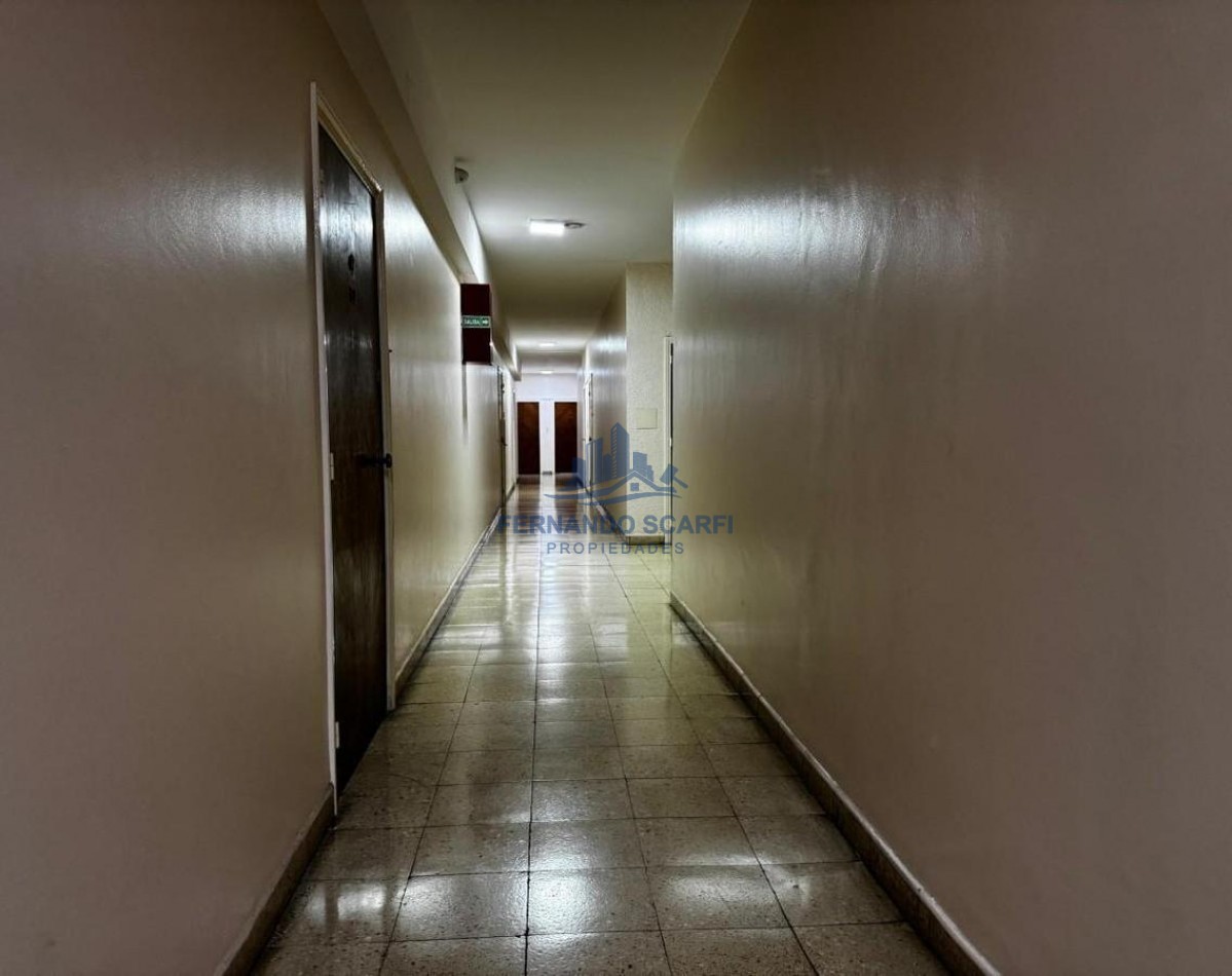 Venta departamento de 3 Ambientes al frente con balcon Centro