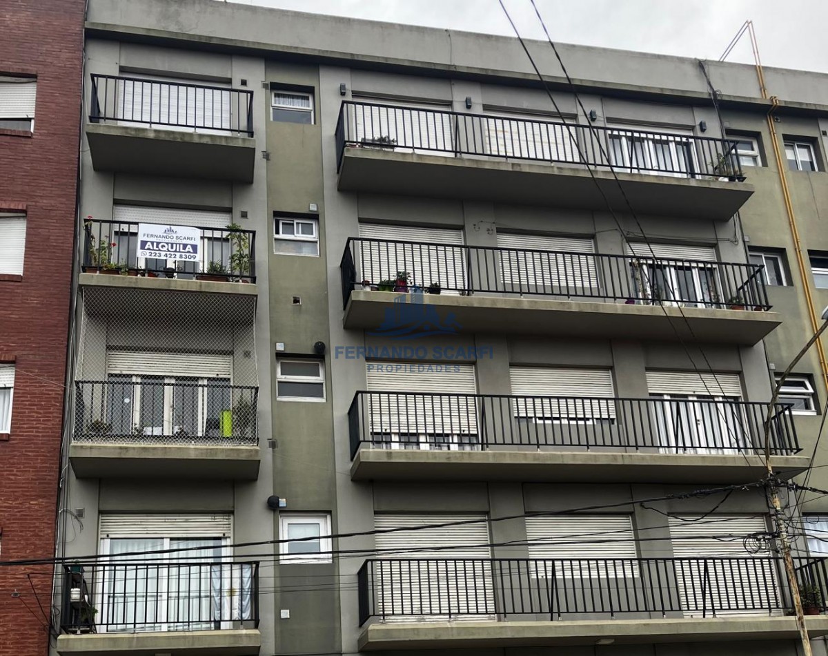 Alquiler 3 Amb Amplios con Balcon a la calle Chauvin
