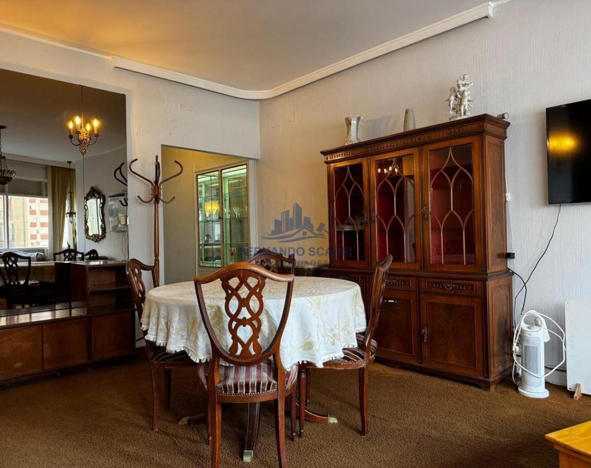 Venta departamento de 3 Ambientes al frente con balcon Centro