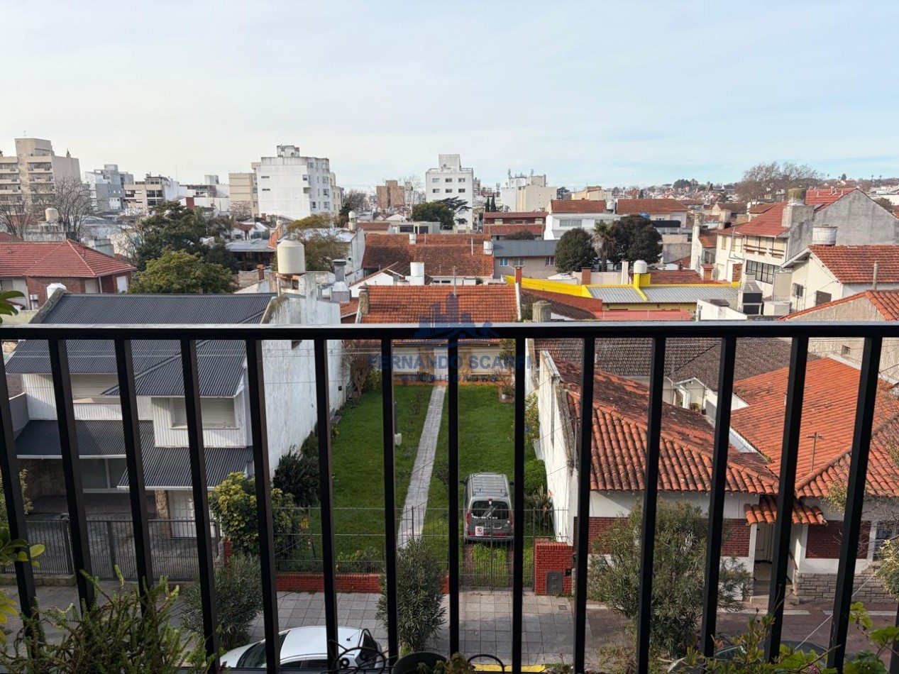 Alquiler 3 Amb Amplios con Balcon a la calle Chauvin