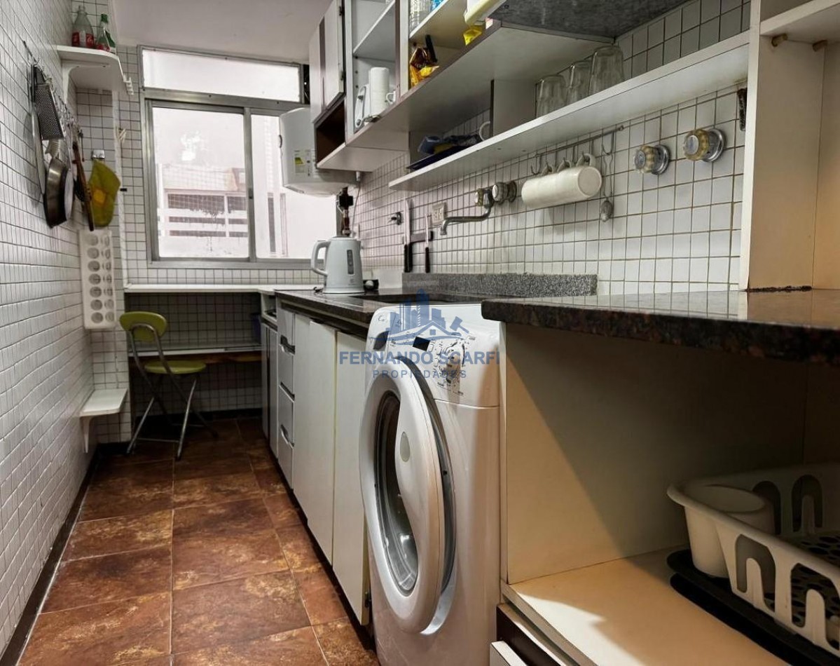 Venta departamento de 3 Ambientes al frente con balcon Centro