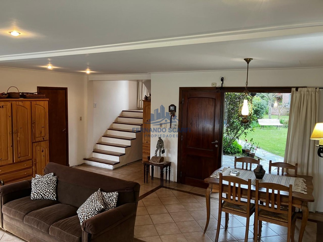 VENTA CHALET 6 AMB CON PISCINA EN LA FLORIDA