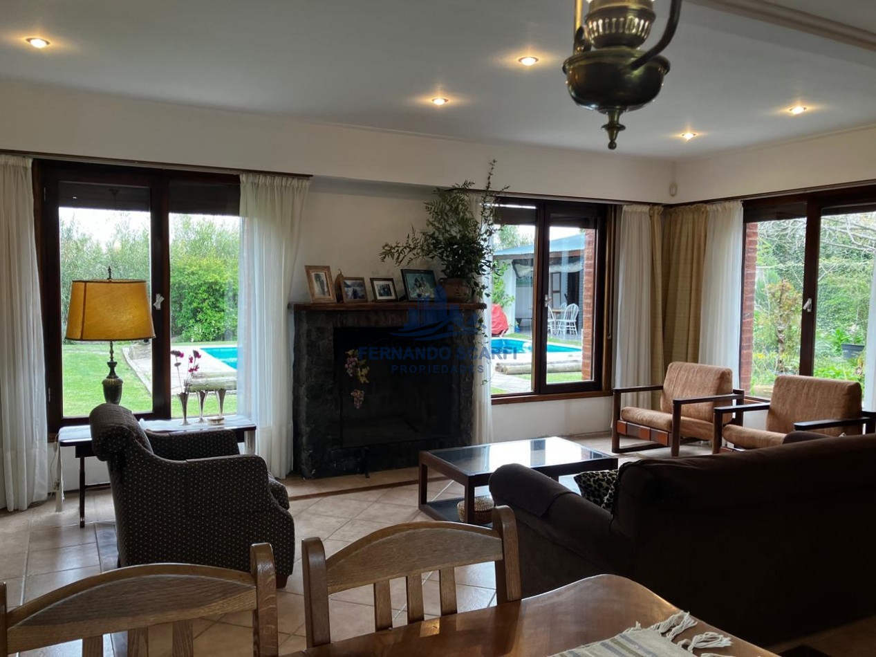 VENTA CHALET 6 AMB CON PISCINA EN LA FLORIDA