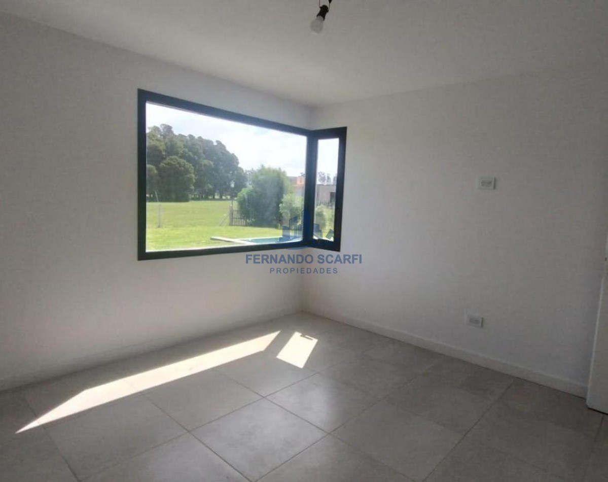 CHALET A ESTRENAR DE 5 AMBIENTES CON PISCINA Y PARQUE EN HARAS DEL MAR - CLUB DE CAMPO